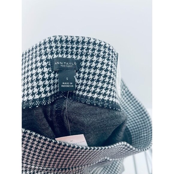 Ann Taylor Women's Leggings Pants Size Small Black Gray Pull On New - Picture 7 of 8